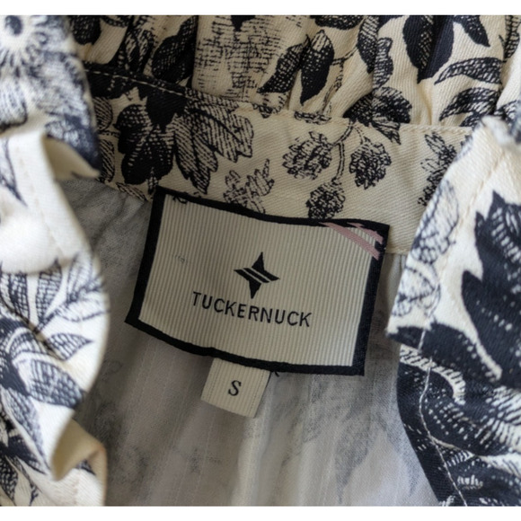 Tuckernuck Noir Cypress Toile Ruffle Winnie Blouse Top Size Small Black Cream - Picture 3 of 7